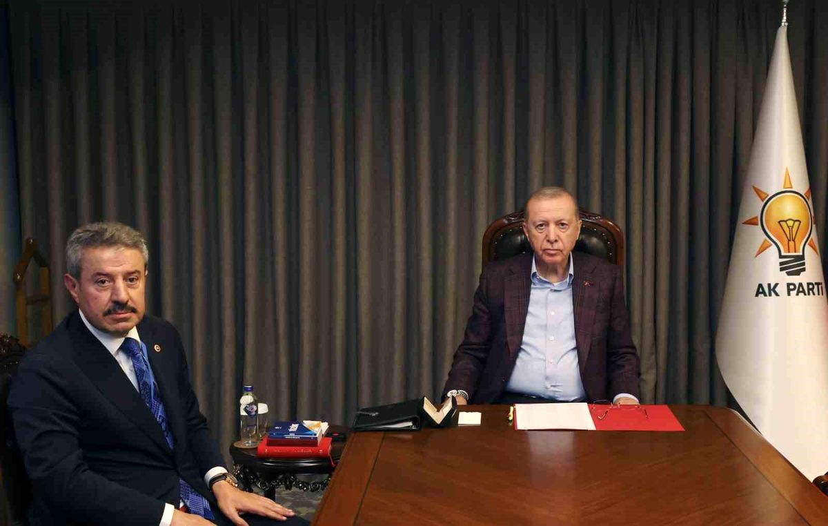 AK Partili Tatar, Erdoğan'a Şırnak'ın ulaşım projelerini arz etti