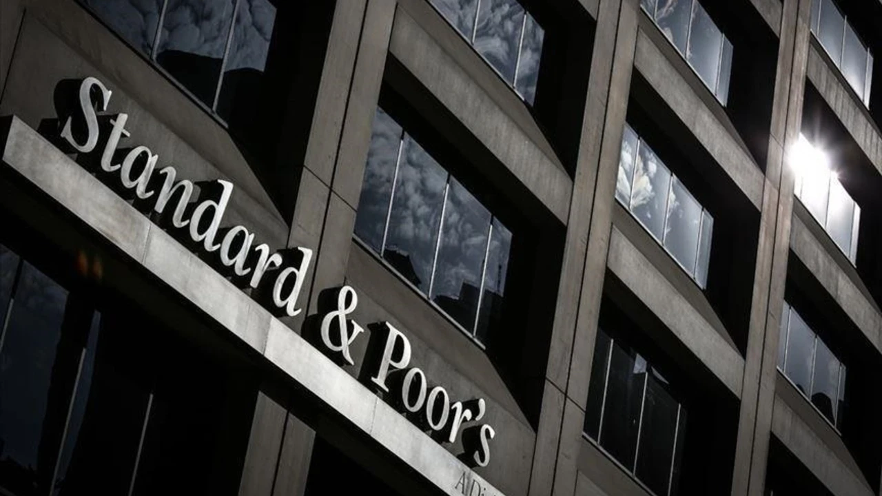 S&P, ABD'nin kredi notunu teyit etti ve uyardı: "Harcamalar kontrol edilemezse not düşebilir"