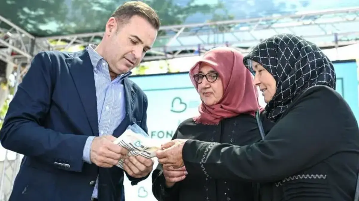 Balıkesir'de arıcılara yüzde 100 Hibeli Fondan kek desteği