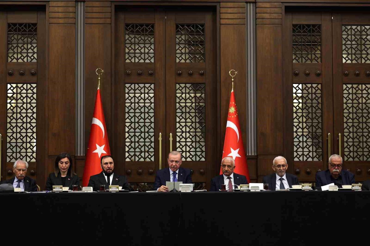 Erdoğan: Ehlibeyt Sevgisi Milletin Özü