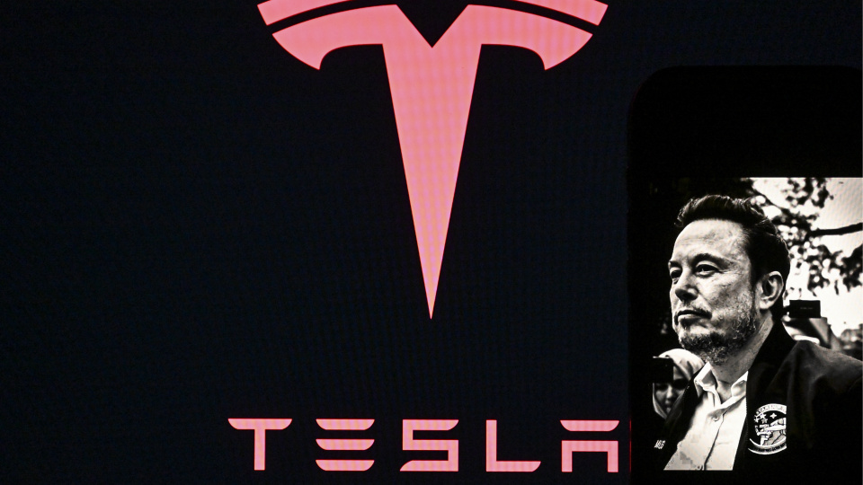 Tesla hisseleri yüzde 7 düştü
