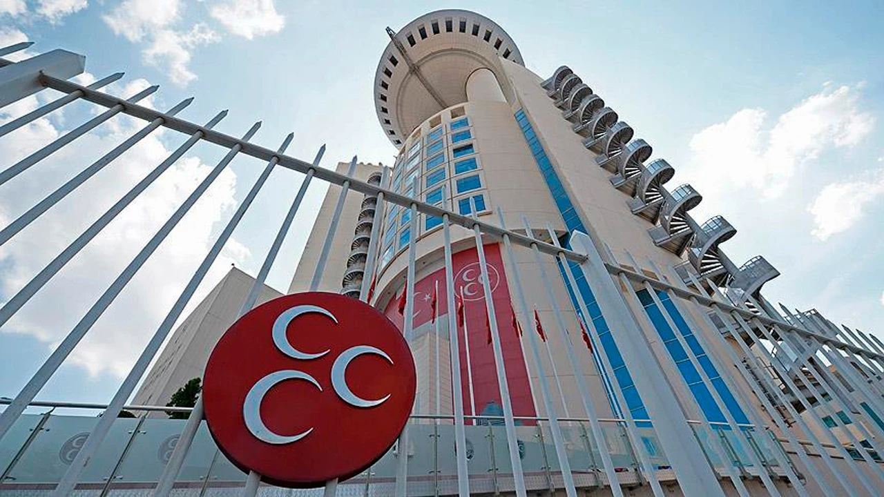 MHP'de 3 il teşkilatı daha feshedildi
