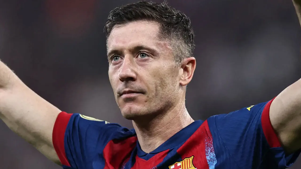 Robert Lewandowski ile 2 yıllık sözleşme imzalandı