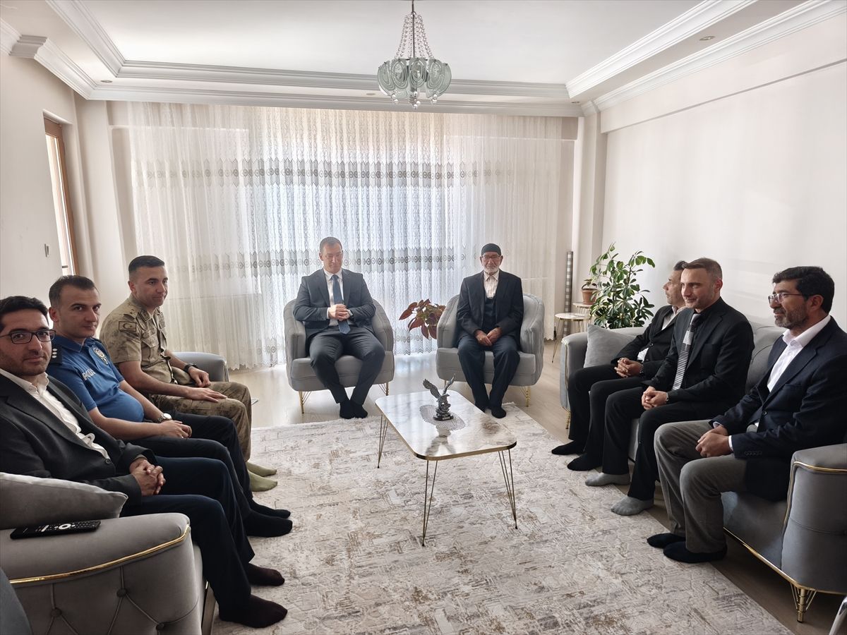 Bingöl'de 15 Temmuz Şehitleri ve Gazileri Ziyaret