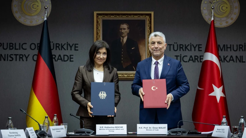 Bakan Bolat 'Almanya vize süreçlerini hızlandıracak' diyerek duyurdu: Ret oranları yüzde 14'e düştü
