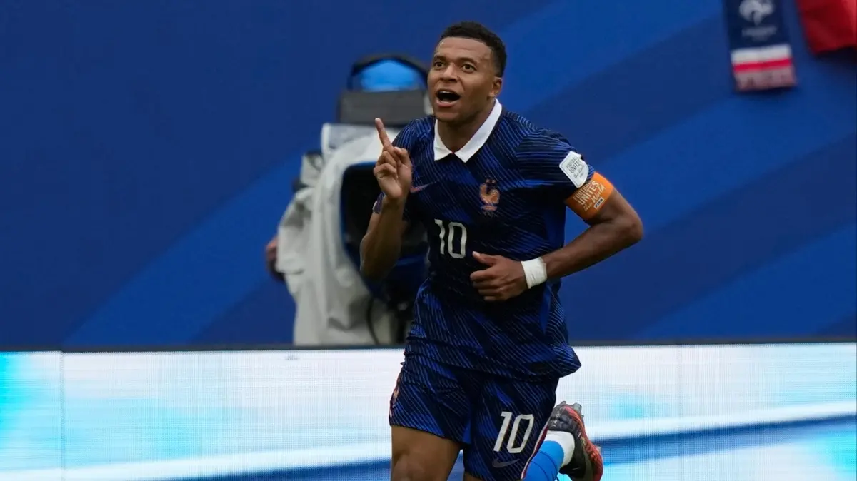 Kylian Mbappe Dünya Kupası tarihinin en golcüsü!