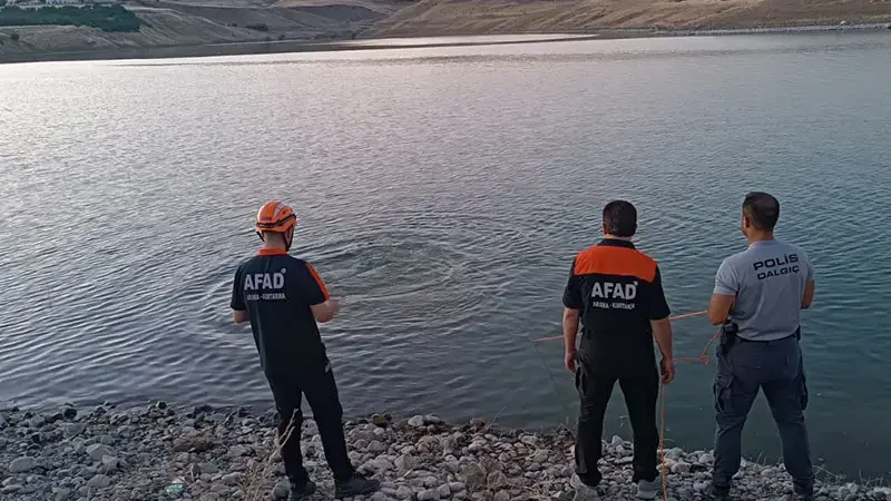 Baraj gölünde boğulan Arda’nın cansız bedenine ulaşıldı