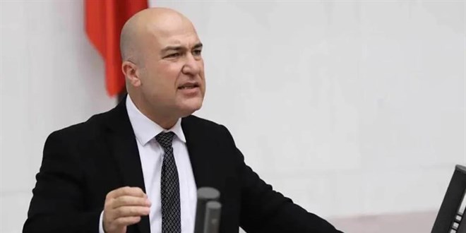 İzmir milletvekili Murat Bakan CHP'den istifa etti