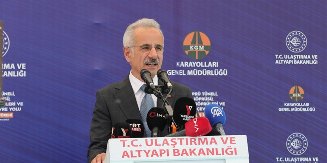 Bakan Uraloğlu: Artık dağlarda terör değil, huzur ve kalkınma kol geziyor