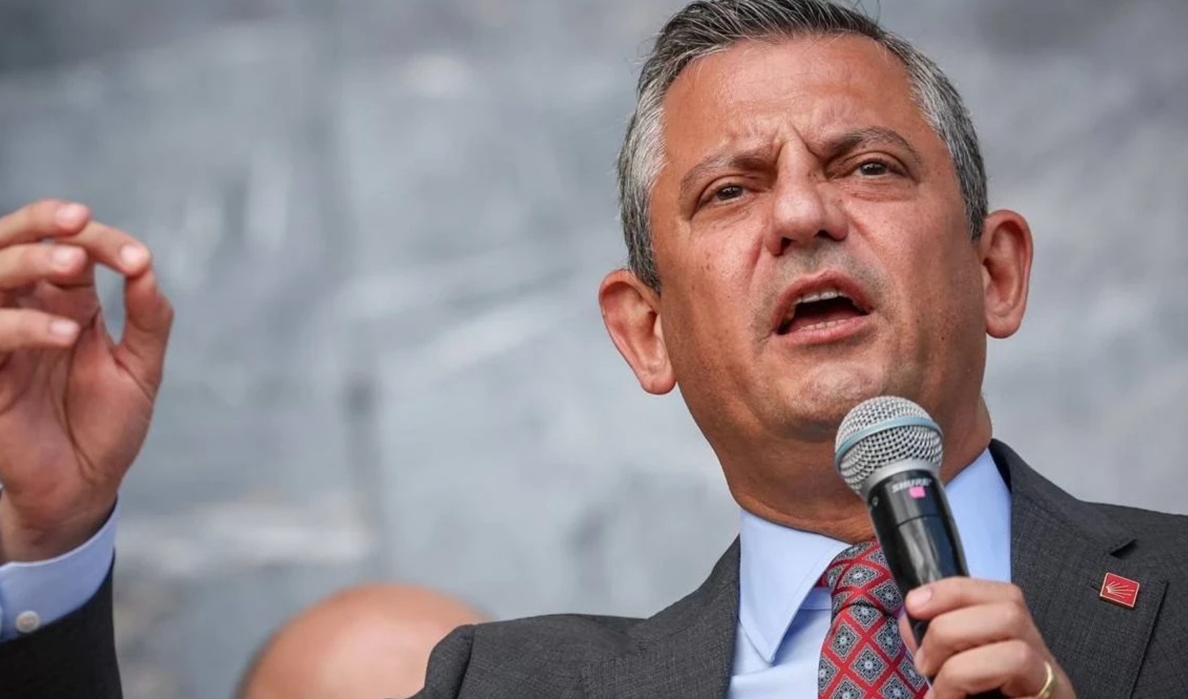 Özgür Özel İzmir'de: 'Bizim adımız Tatar Ramazan, biz bu oyunu bozarız'