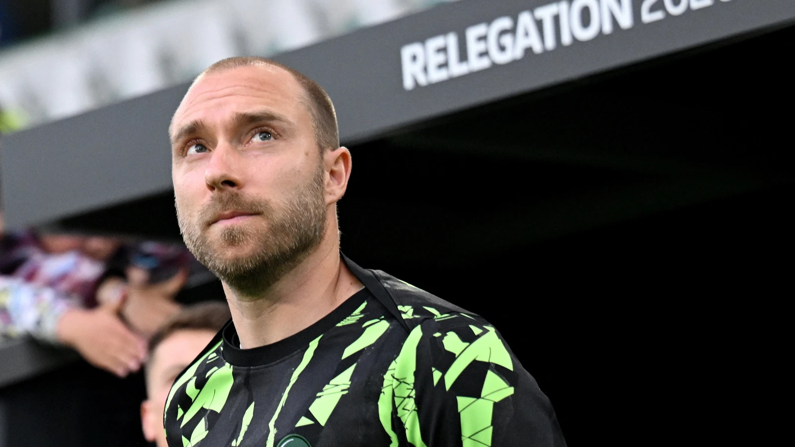 Christian Eriksen fenalaştı! Danimarka - Ukrayna maçı iptal edildi