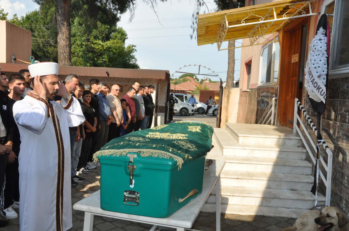 Ortaokul öğrencisi Erdem, bıçaklı kavgada öldü