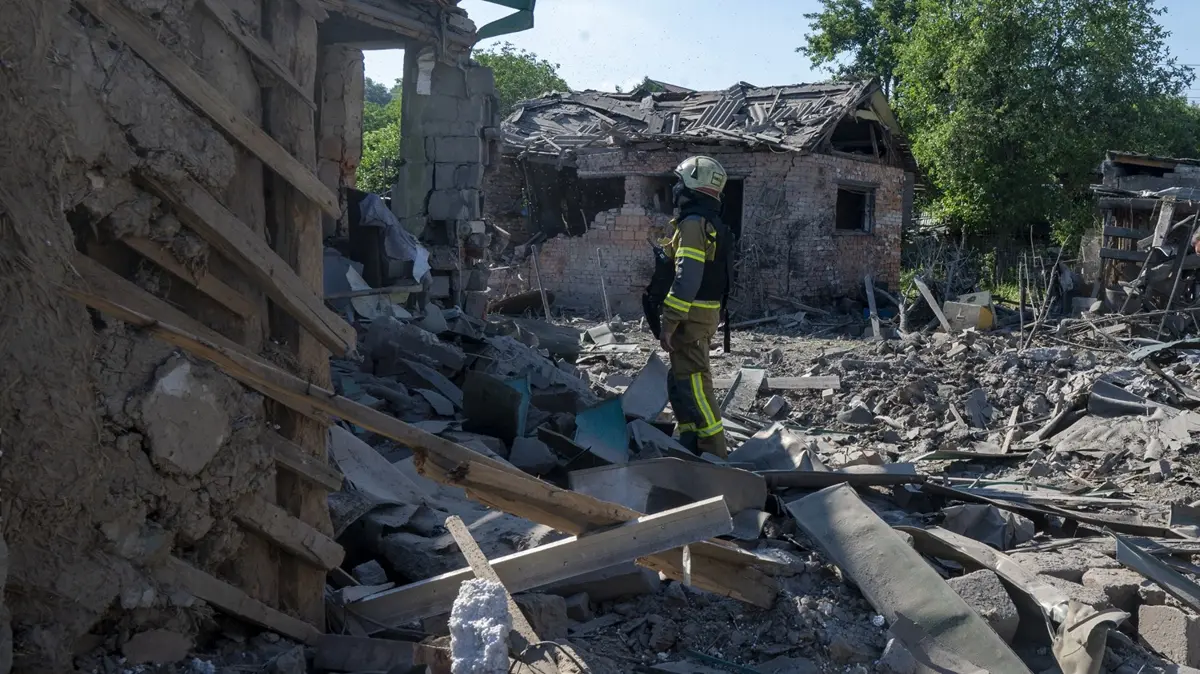 Rusya'nın Kiev'e düzenlediği saldırıda ölü sayısı 13 oldu