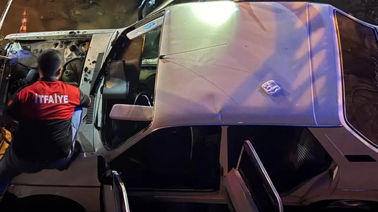 Osmaniye'de hafriyat kamyonu ile otomobil çarpıştı: 1 ölü, 2 yaralı