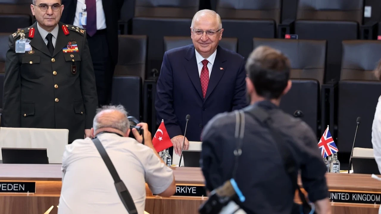 NATO Zirvesi öncesinde Bakan Güler, Reuters'a konuştu