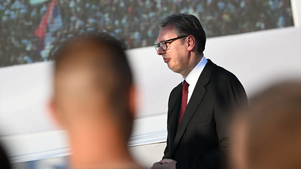 Sırbistan'da siyasi deprem! Vucic istifa kararını açıkladı