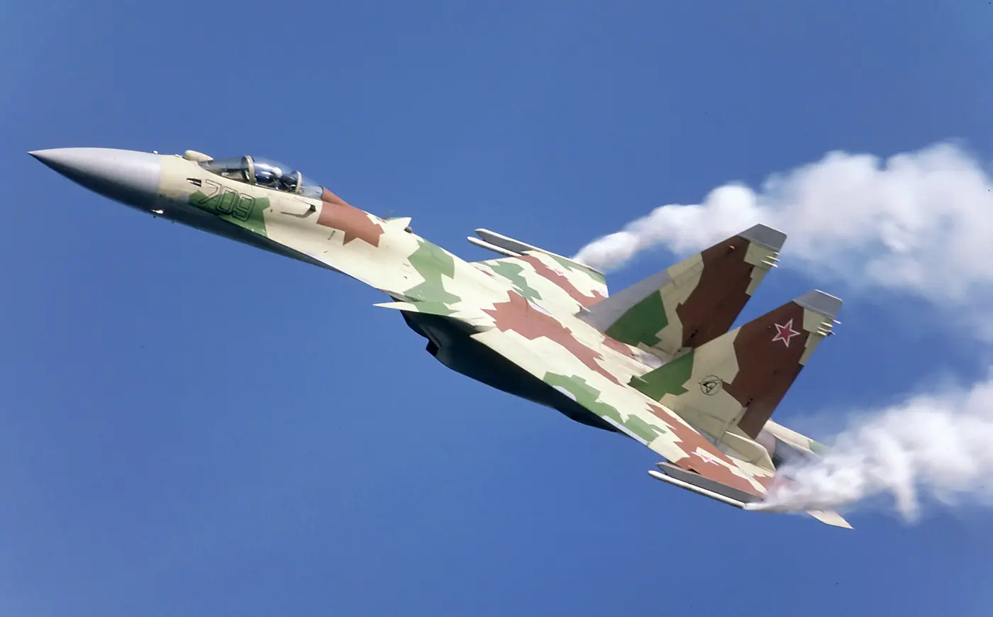 'Çok büyük anlaşma' diyerek duyuruldu! 20 adet Su-35 savaş uçağı resmen geliyor