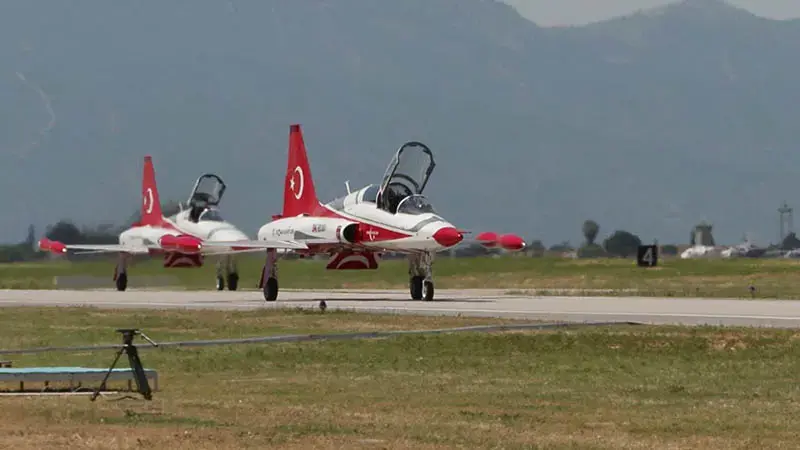 Gençlik ve Havacılık Festivali'nin prova uçuşları yapıldı