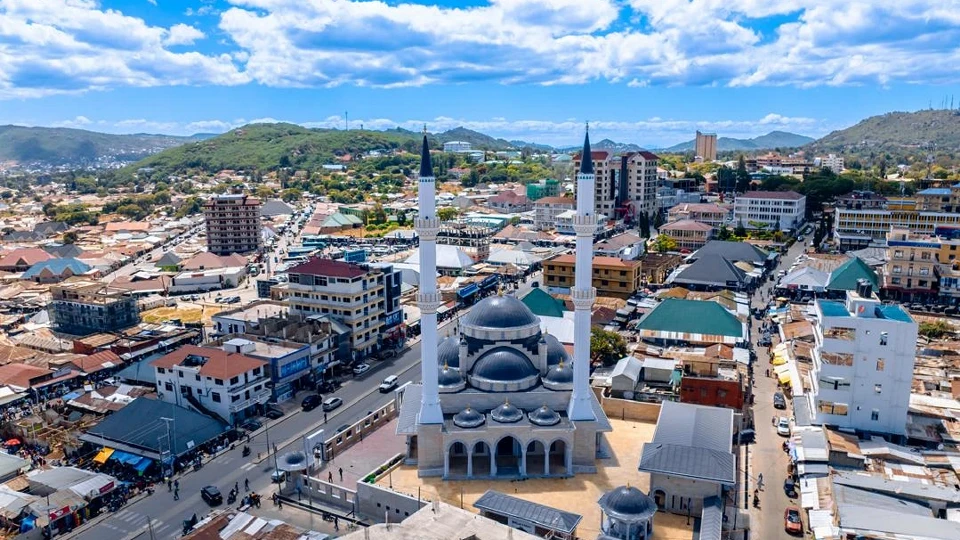 Tanzanya Faraj Camii: Türkiye'den getirilen malzemelerle yükselen o yapı büyüledi | GÜNCEL HABERLER