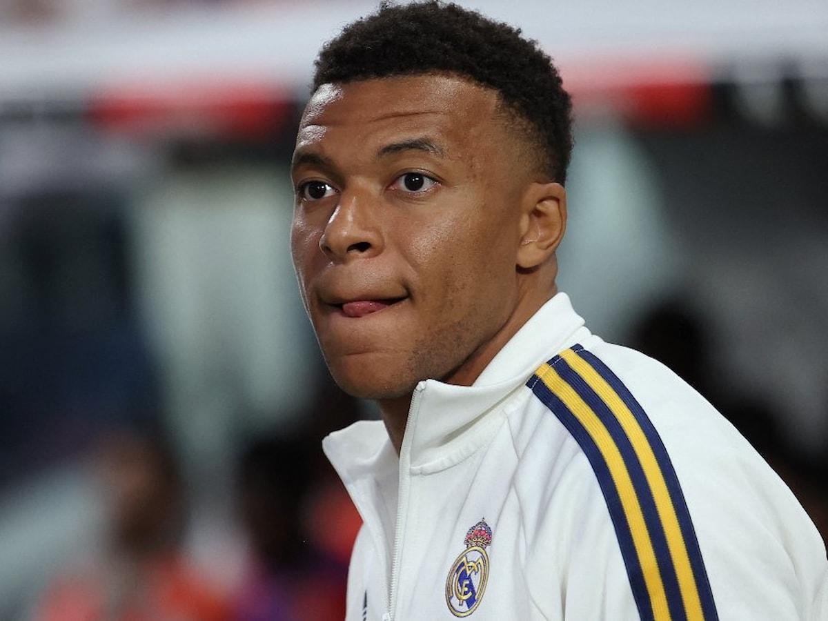 Kylian Mbappe bin pişman! PSG, Devler Ligi'ni yine kazandı