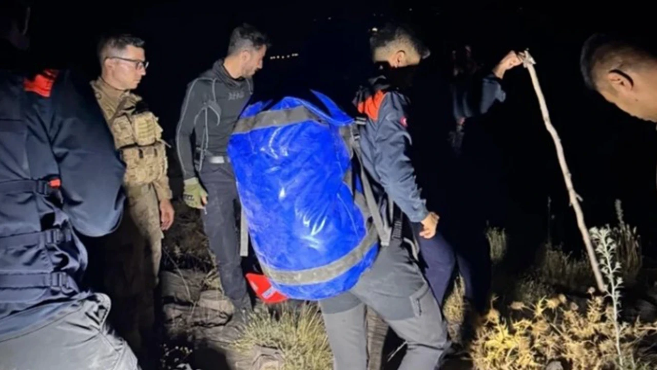 Şırnak'ta mahsur kalan 2 mühendis için gece yarısı nefes kesen kurtarma