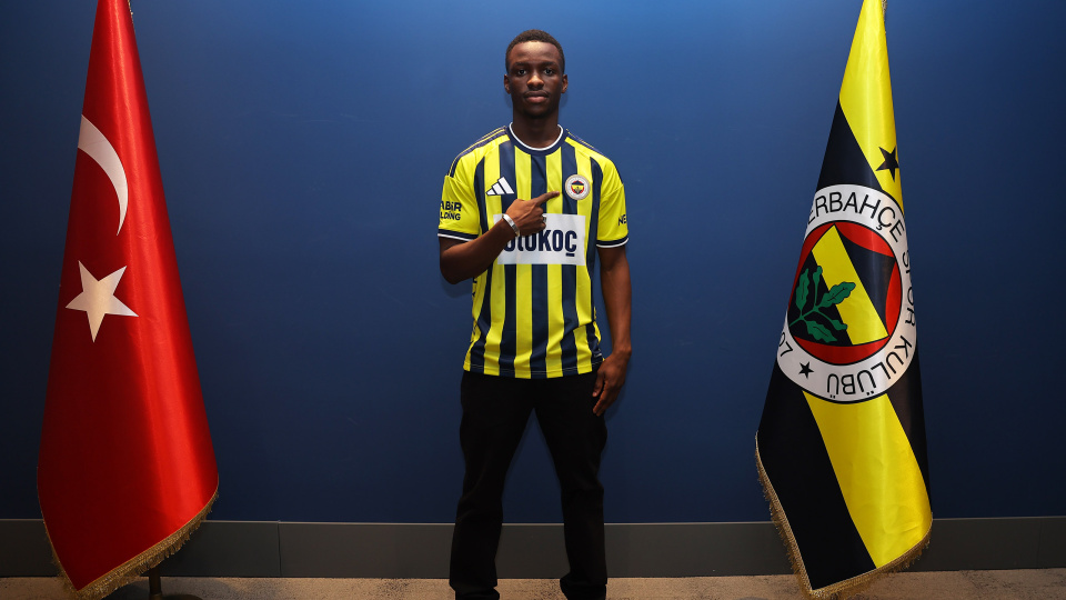 Fenerbahçe, Amara Diouf'u resmen açıkladı!