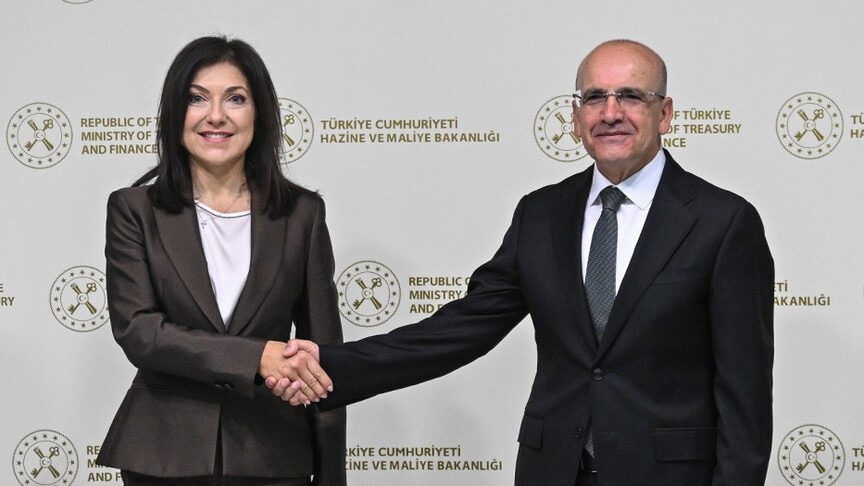 Bakan Şimşek, Almanya Ekonomi ve Enerji Bakanı Reiche ile bir araya geldi