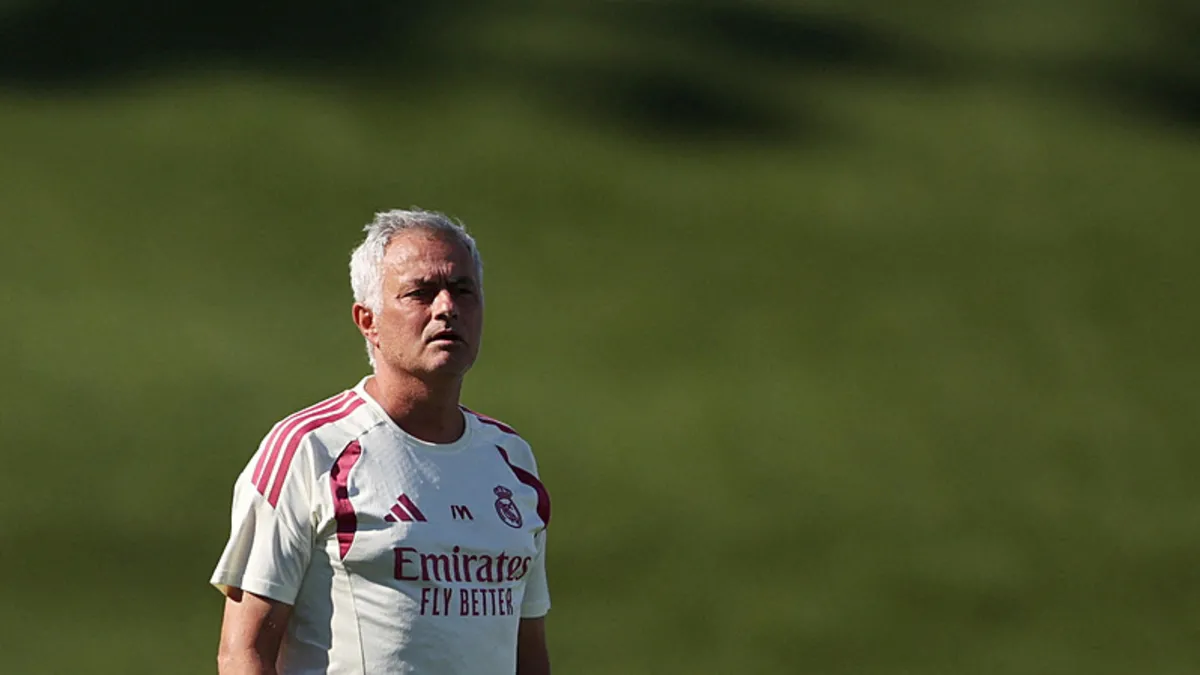 Mourinho’dan F.Bahçe’ye kötü haber!