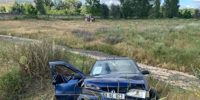 Tokat'ta cenazeden dönenleri taşıyan otomobil devrildi: 1 ölü, 1 yaralı