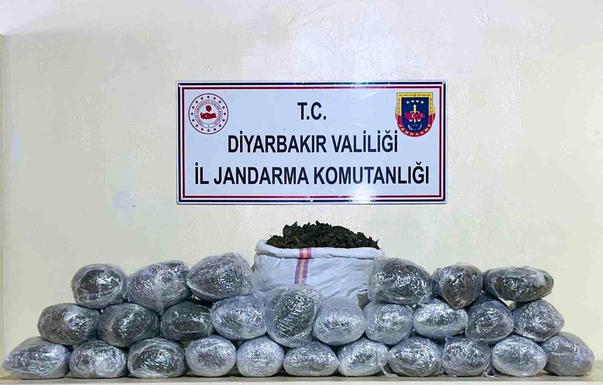 Diyarbakır'da yaklaşık 55 kilo uyuşturucu ele geçirildi