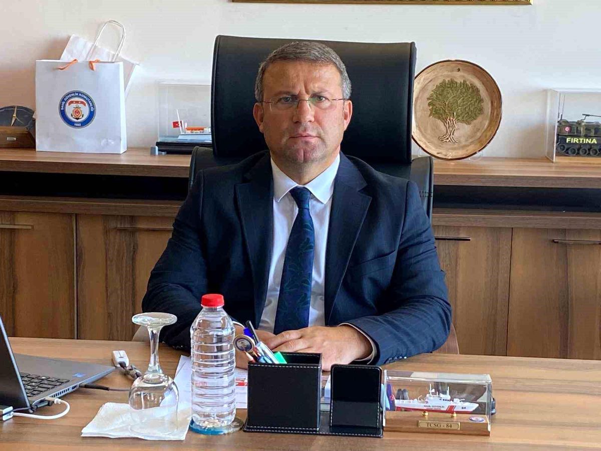 Ayvalık'ın yeni kaymakamı Ömer Cimşit görevine başladı
