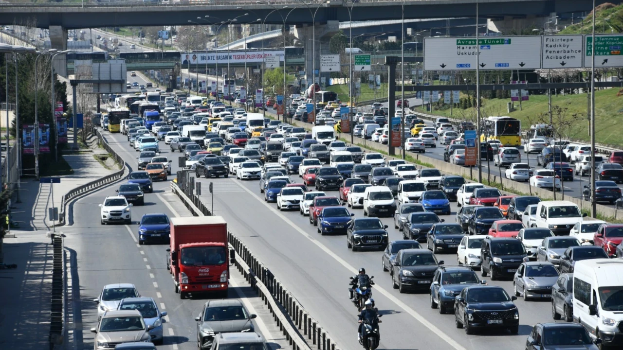 Trafikte yeni dönem: Motosikletlilere özel alan oluşturulacak