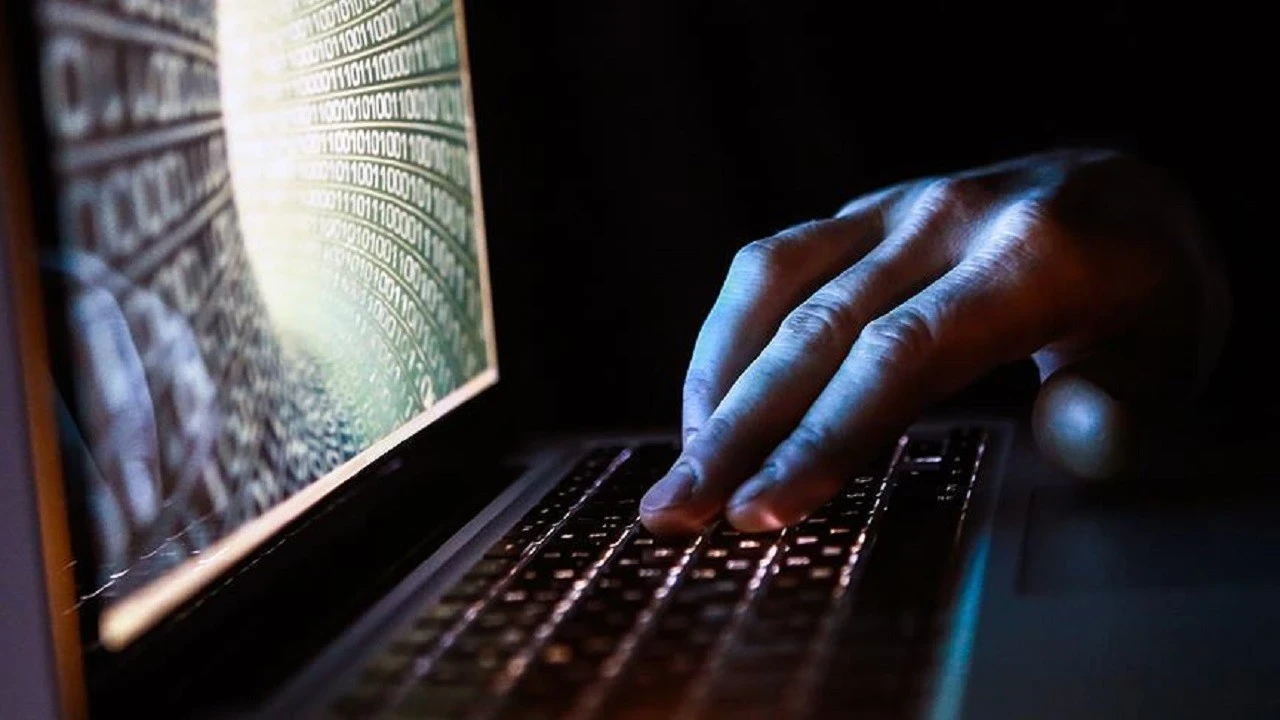KVKK'dan "izinsiz SMS" yaptırımı: Şirkete 1 milyon TL ceza