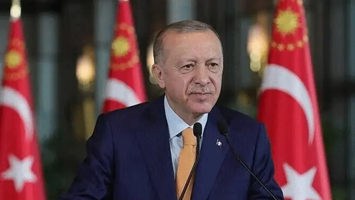 Cumhurbaşkanı Erdoğan'dan Aziz Yıldırım'a tebrik telefonu