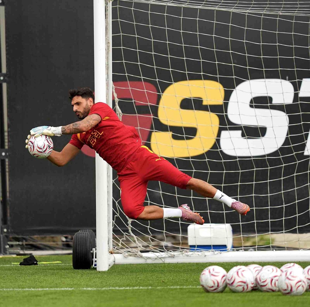 Galatasaray'da yeni sezon hazırlıkları devam etti