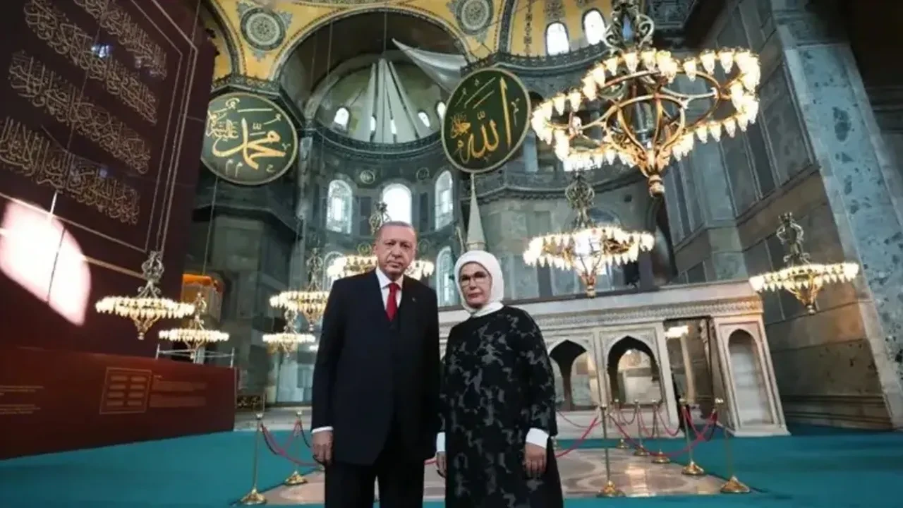 Erdoğan’dan Ayasofya'nın yeniden ibadete açılışının 6. yılına özel paylaşım!