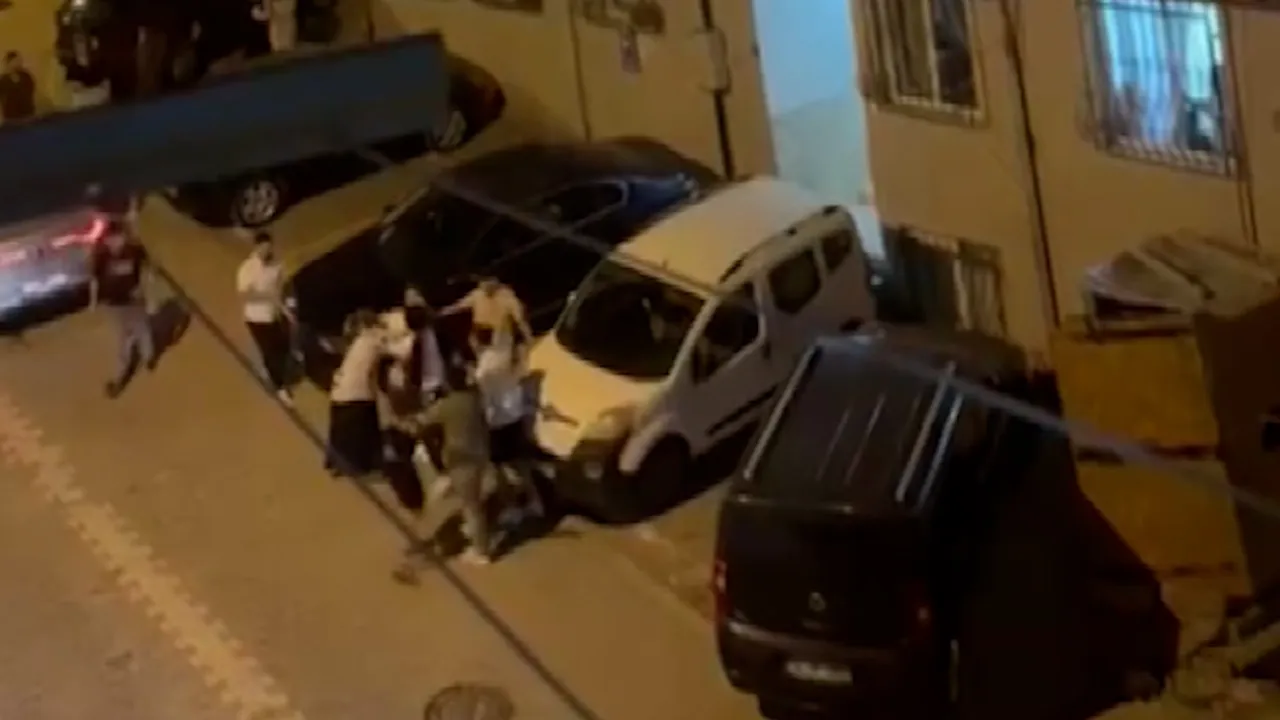 Esenyurt'ta park yeri anlaşmazlığı kanlı bitti! 3 yaralı, gözaltılar var