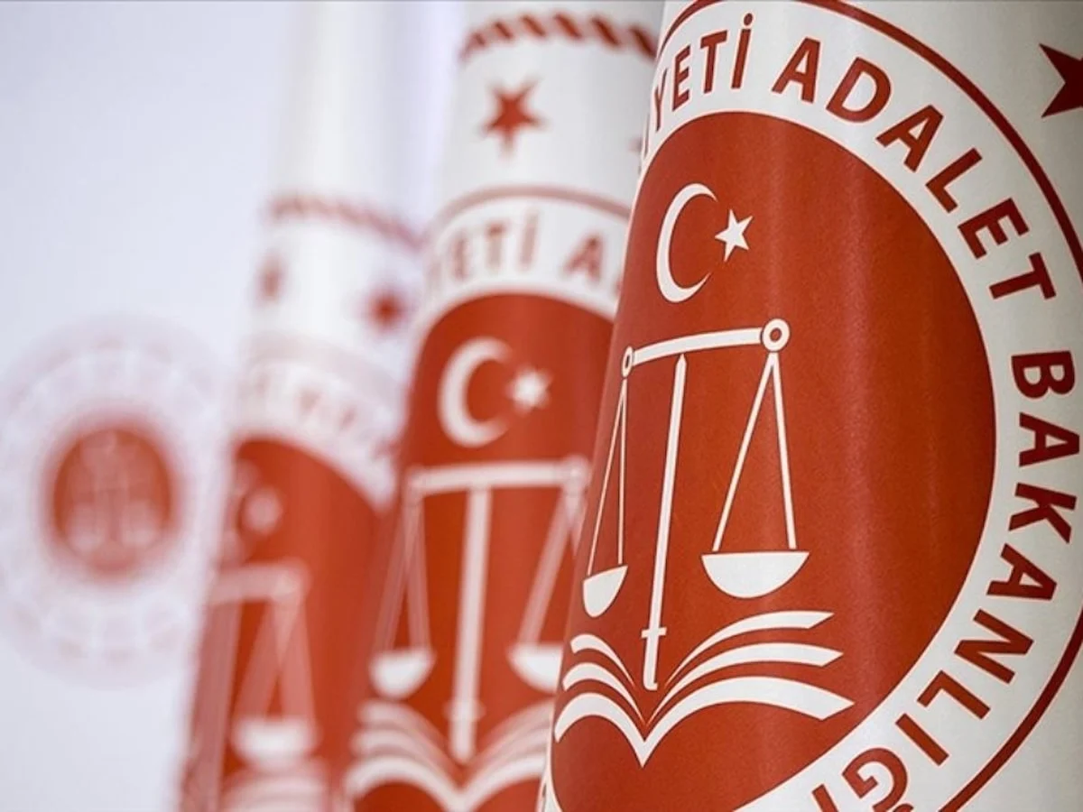 Adalet Bakanlığı'na 900 sözleşmeli icra katibi alınacak