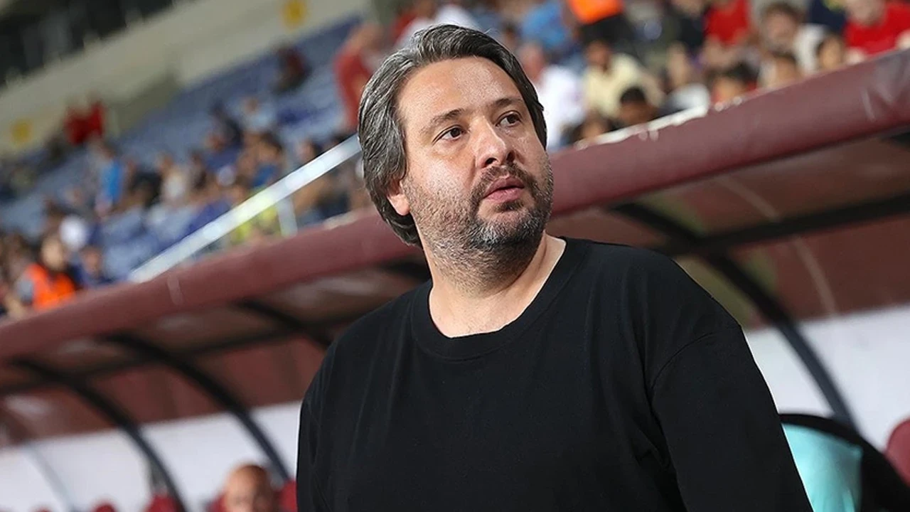 Eyüpspor'da teknik direktörlük görevine Özhan Pulat getirildi