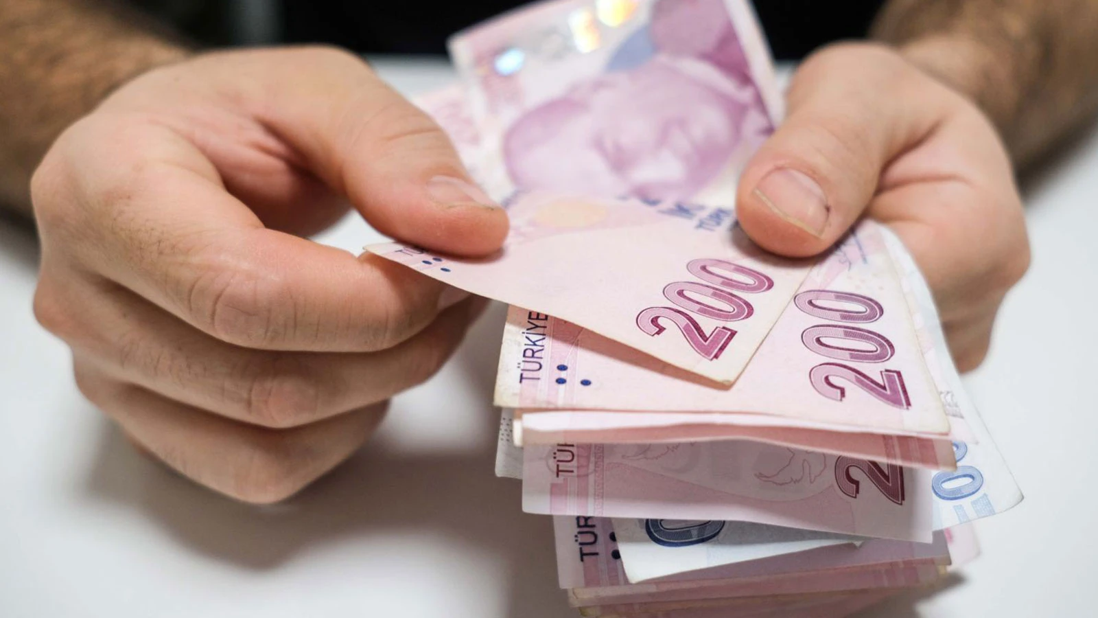 Memur ve emeklinin gözü enflasyon verisinde! Ne kadar zam olacak?