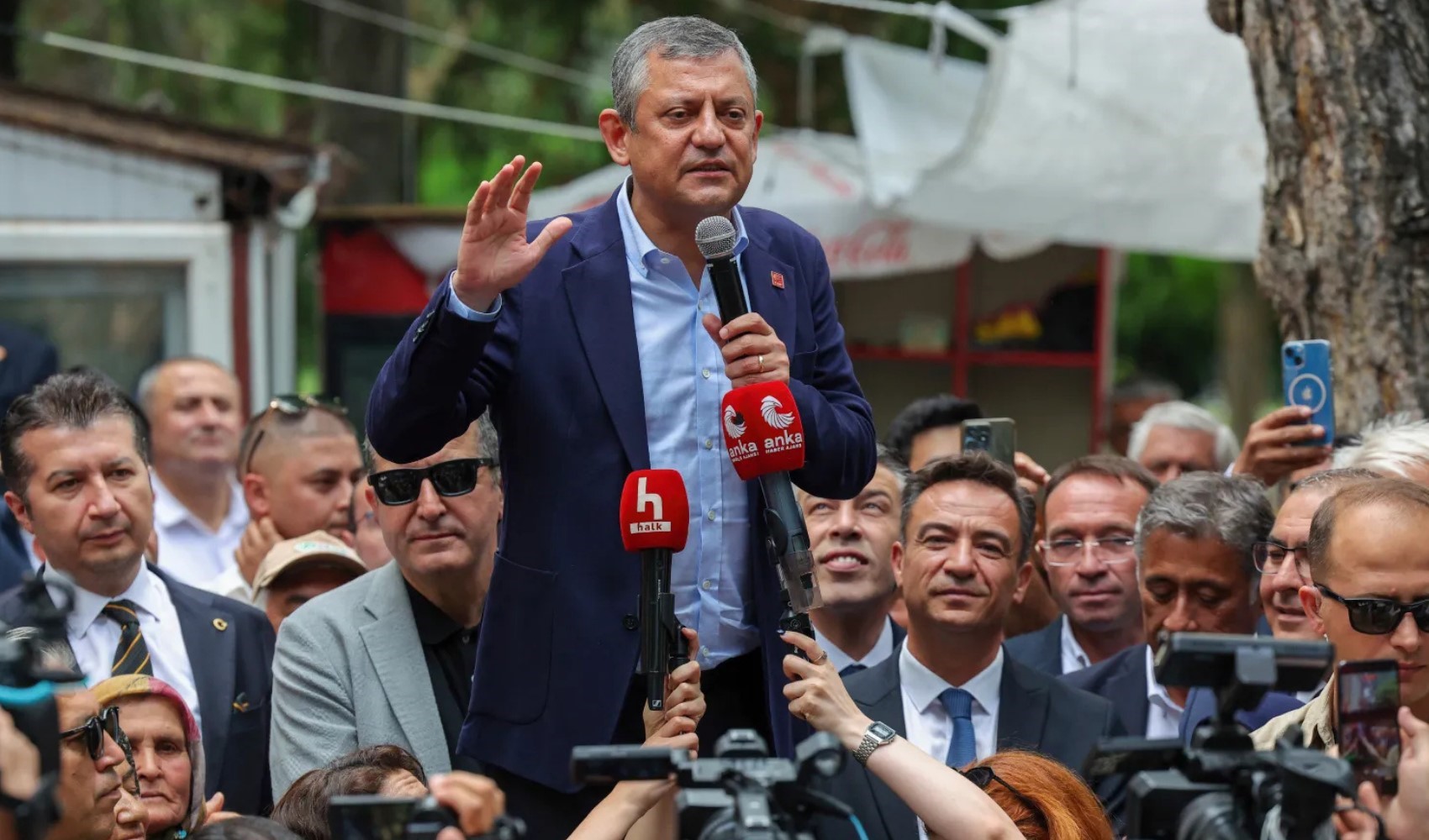 İl başkanı görevden alınmıştı: Özgür Özel'den İzmir hamlesi