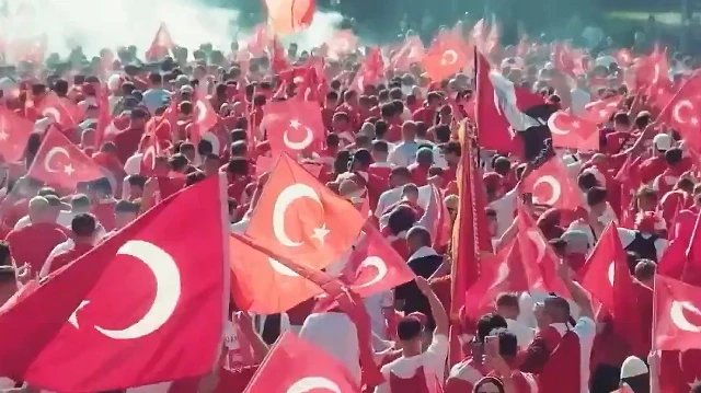 AK Parti’den Millî Takım ve tüm taraftarlara hediye şarkı: Siz hepiniz biz Türkiye