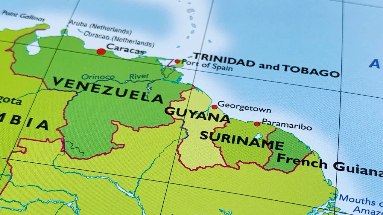 Guyana'da 116 kişilik feribot alabora oldu