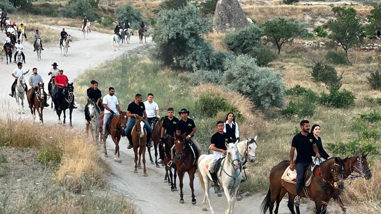 Ne Teksas ne Arizona, burası Türkiye: Peri bacalarında vahşi batı esintisi