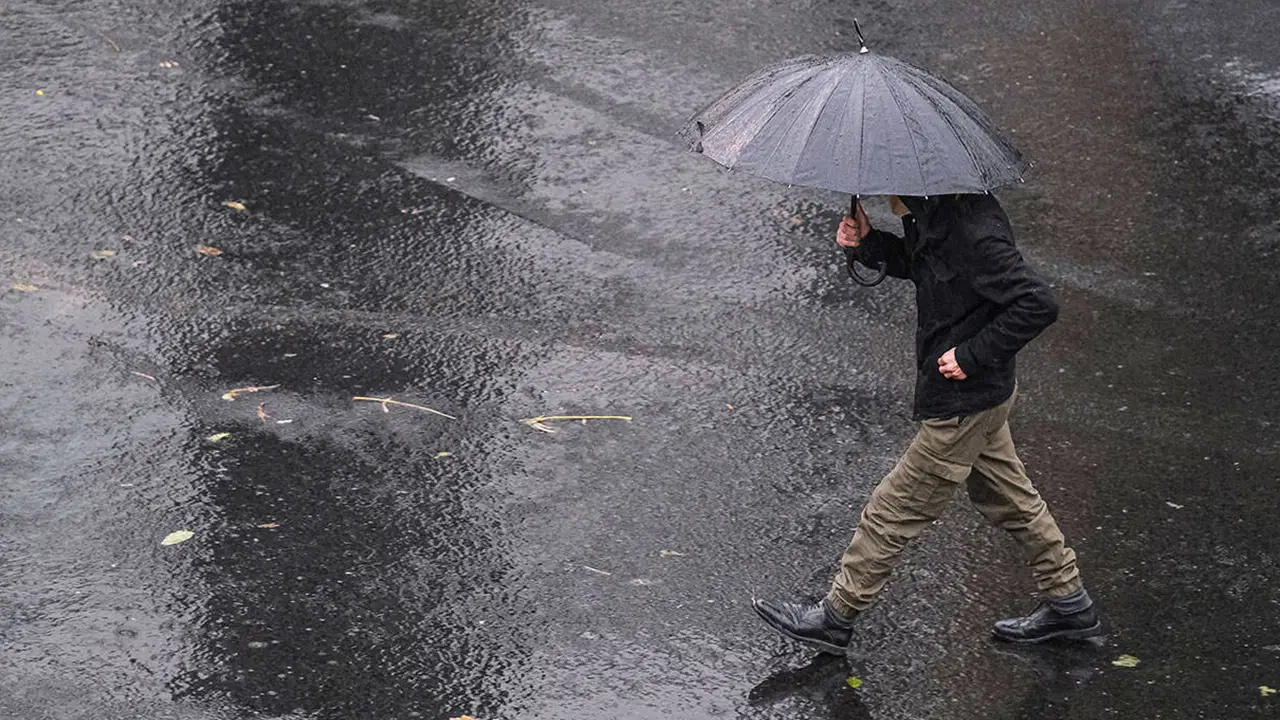 İstanbul hava durumu: İBB AKOM'dan 4 Temmuz için kuvvetli sağanak uyarısı