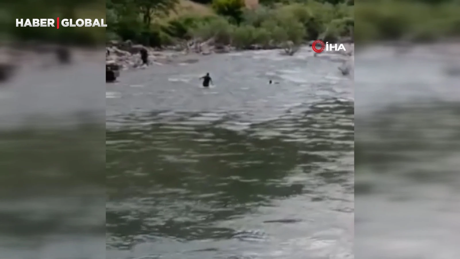 Çayda kaybolmuştu, akıntıya kapıldığı anlar kamerada: Halen aranıyor