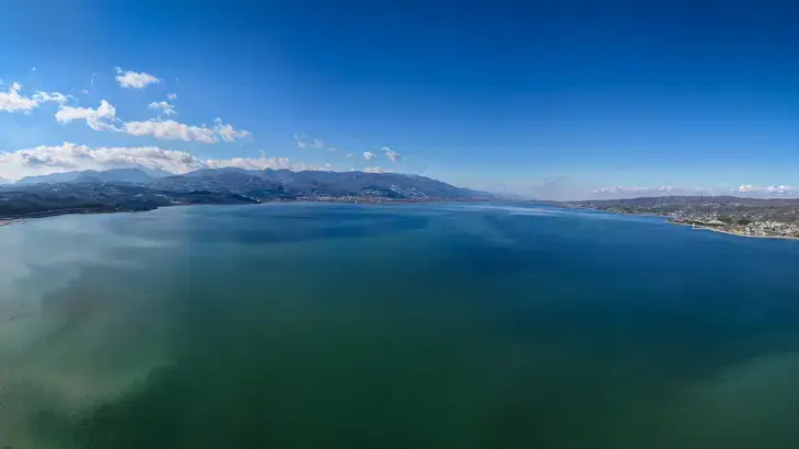 Sapanca Gölü'nün su seviyesini korumak için Mollaköy Göleti'nden su aktarımı yapılıyor