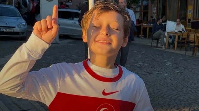 Kandilli'de önce namaz sonra Dünya Kupası mesaisi