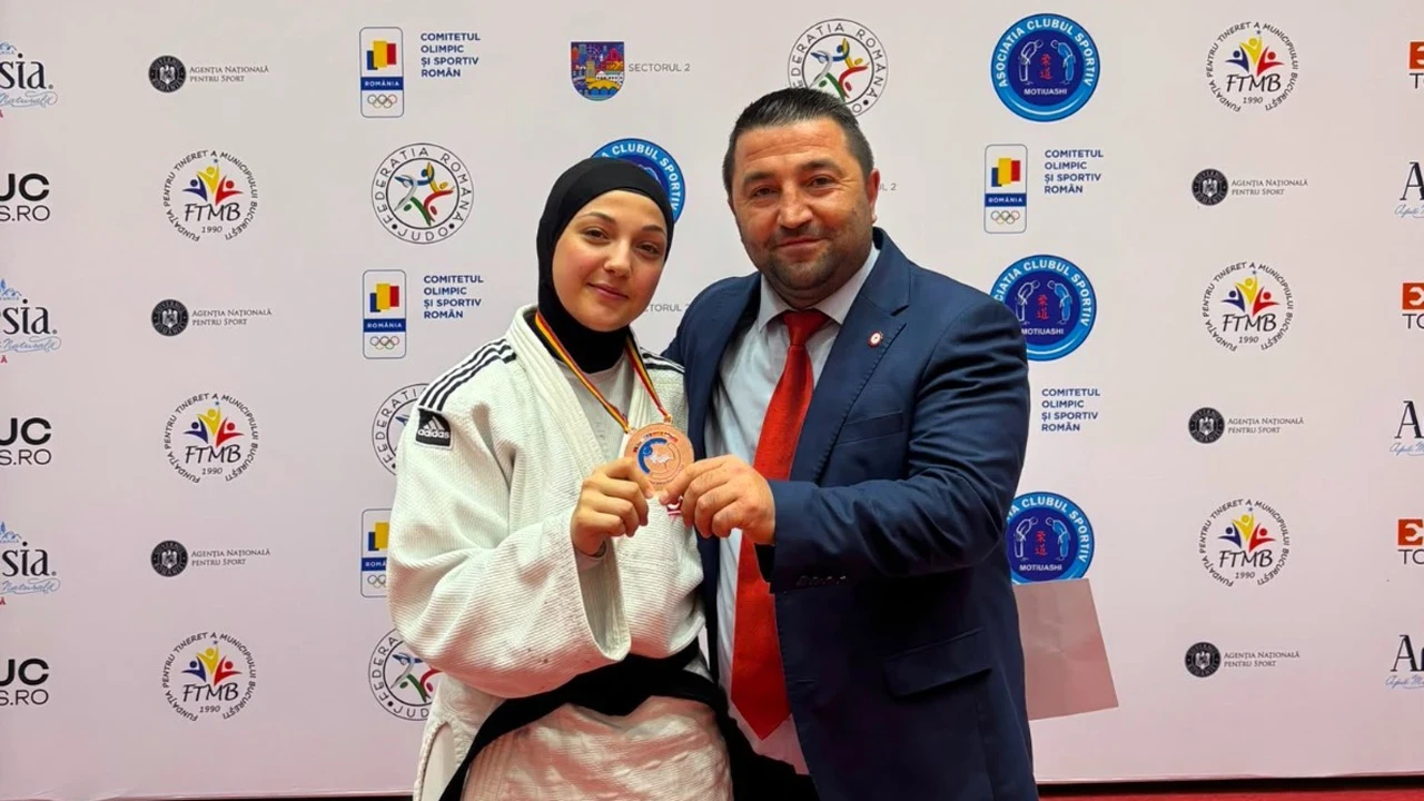 Haticenur Göktaş Balkan Şampiyonası'nda kürsüye çıktı