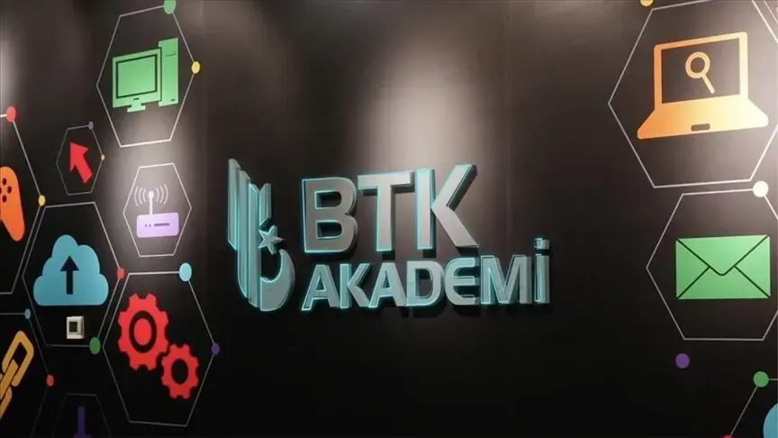 BTK Akademi, 21 ilde düzenlenecek yüz yüze eğitimler için başvuruları açtı! Yapay zeka eğitimi almak isteyenlere fırsat